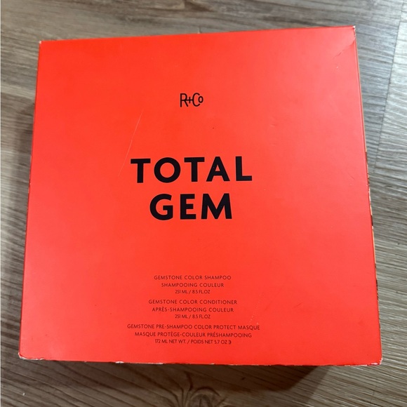 R+Co Gemstone Color Shampoo and Conditioner Trio - Red and White - Picture 2 of 2